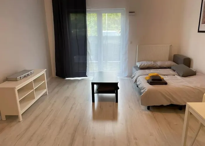 Διαμέρισμα With Private Parking *